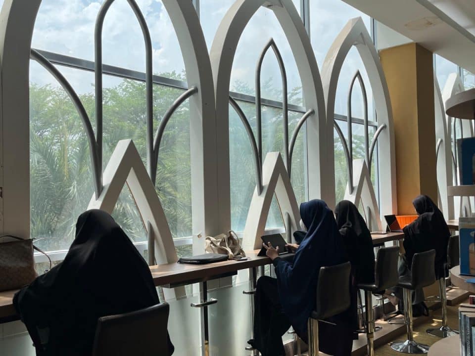 Pelaksanaan Ujian Tengah Semester IOU Perpustakaan Umum Masjid Jabal Arafah